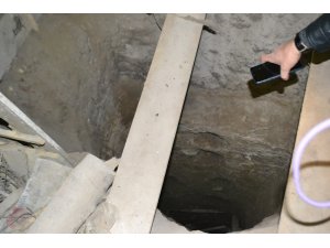 Boş evden gelen kedi sesi, define kuyusunu ortaya çıkardı