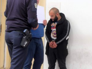 72 yaşındaki kadına tecavüz
