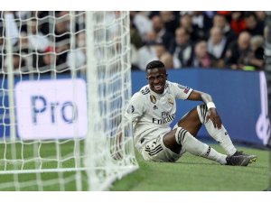 Real Madrid erken havlu attı