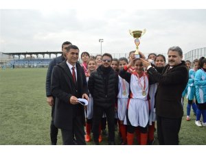 Okullar arası futbolda şampiyonlar belli oldu