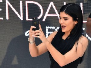 Kylie Jenner dünyanın en genç milyarderi oldu