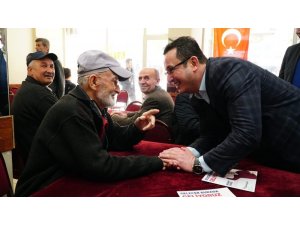 Mustafakemalpaşa "evladını" bağrına bastı