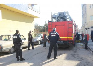 Evinde uyuya kalan şahıs ekipleri alarma geçirdi