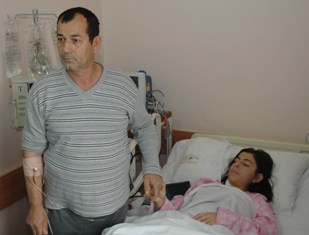 9 yıl böbrek bekledi, umudu babası oldu