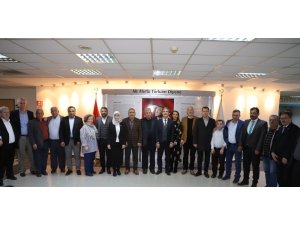 Başkan Şirin’den meclis üyelerine plaketli teşekkür