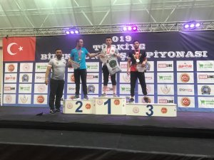 Denizlili lise öğrencisinin bileğini kimse bükemedi