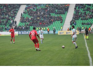 TFF 2. Lig: Sakaryaspor: 3 - Gümüşhanespor: 0
