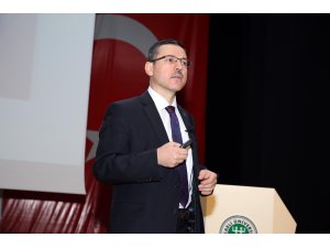 Sayıştay Başkanı Seyit Ahmet Baş, KOÜ'de konferans verdi