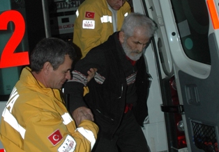 71 yaşında üvey oğlu tarafından bıçaklandı