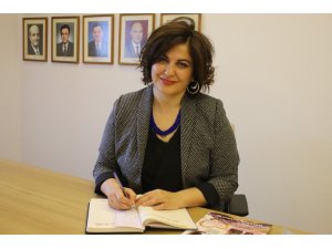 AÜ Tıp Fakültesi kadın dekana emanet