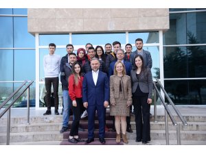 Belediye Başkanı Ertürk'ün mezuniyet heyecanı