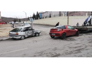 Erzincan’da kaza: 4 yaralı