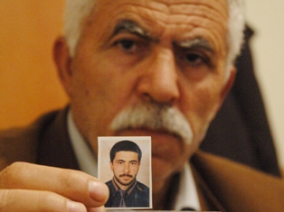 5 aydır kayıp oğlunu arıyor