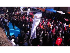 AK Parti Tut İlçesinde miting gibi açılış yaptı