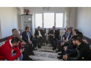 Bakan Kasapoğlu’ndan taziye ziyareti