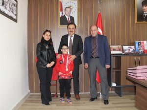 Görme engelli şampiyondan Ersöz’e ziyaret