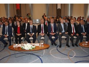 Vali Su: “Akdeniz Meyve Sineği oranını yüzde 40’tan yüzde 1’in altına indirmeyi başardık”