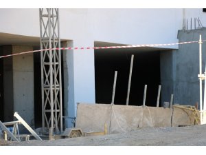 İnşaattan düşen sıva işçisi hayatını kaybetti