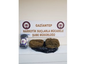 Polis uyuşturucu tacirlerine göz açtırmıyor