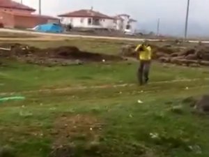 Öldürüldüğü anı cep telefonuna kaydetti