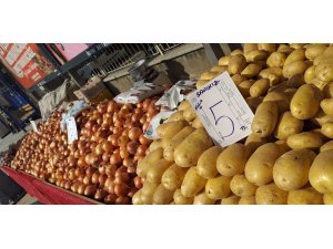 Ödemiş’te patates 5, soğan 7 lira