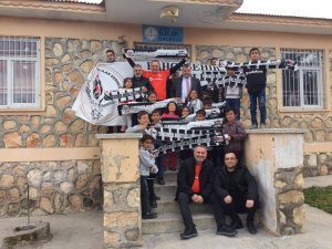 Beşiktaşlılar Derneği’nden Adıyamanlı çocuklara anlamlı hediye