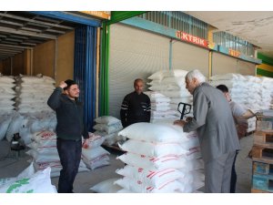 Pazarcı esnafından Cevheri’ye yoğun ilgi