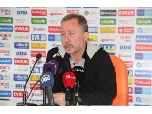 ”Çok daha kolay kazanabilirdik”