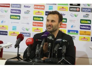 Okan Buruk: “10 maçtır kaybetmeyen bir takıma karşı kazandık”