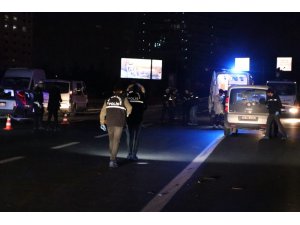 Beşiktaş’ta otomobil yayalara çarptı; 1 ölü, 2 yaralı