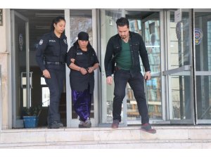 8 suçtan aranan kadın tavan arasında yakalandı