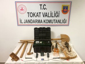 Define ararken mahkemelik oldular