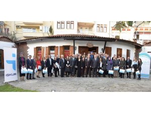 Kadın istihdam eden kuruluşlara plaket