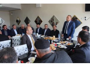 AK Parti İl Teşkilatı Bahşılı’da muhtarla bir araya geldi