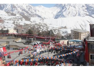 Hakkari’de Cumhurbaşkanı Erdoğan heyecanı