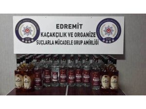 Burhaniye’de araçtan kaçak içki çıktı
