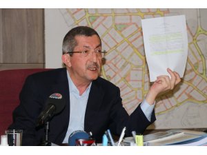 Vergili, “Ailevi konuları siyasetin içerisine sokup prim yapmaya çalışmasın”