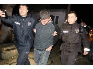 Ehliyetsiz sürücü gece yarısı şehri birbirine kattı