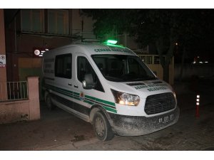 Zehirlenerek ölen 5 kişinin cesetleri Adli Tıpa getirildi