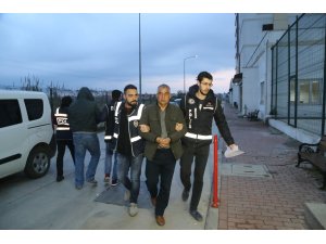 Adana merkezli 8 ilde FETÖ/PDY operasyonu
