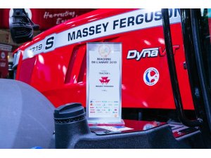 ‘Yılın Traktörü’ ödülünün sahibi Massey Ferguson