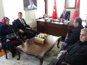 Altınokta Körler Derneği’nden Vali Toprak’a ziyaret