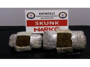 Uyuşturucu tacirlerinin öncü araçlı önlemini polis bozdu