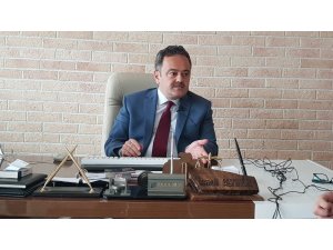 Altınöz, “Kendi eşine sataşma var diye gündeme getirmesi doğru değil”