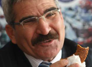 Asgari ücret zammına simitli tepki
