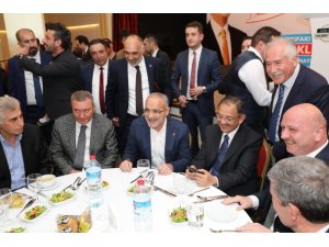 Cumhur İttifakı Ankara Büyükşehir Belediye Başkan Adayı Mehmet Özhaseki: "15 Temmuz’da gördük, binlerce yiğit çıktı ortaya"