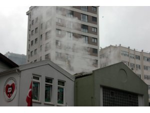 Kadıköy’de özel eğitim kurumunda yangın paniği