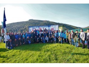 Atış poligonunda avcılar mücadele etti