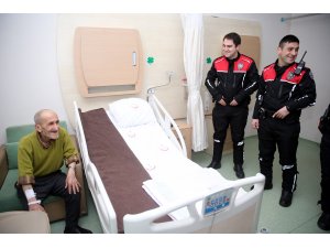 Yunus ekipleri yaşlı adamın yüzünü güldürdü