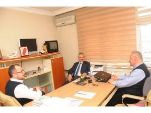 AK Parti Adayı Uysal, çalışmalarını aralıksız sürdürüyor